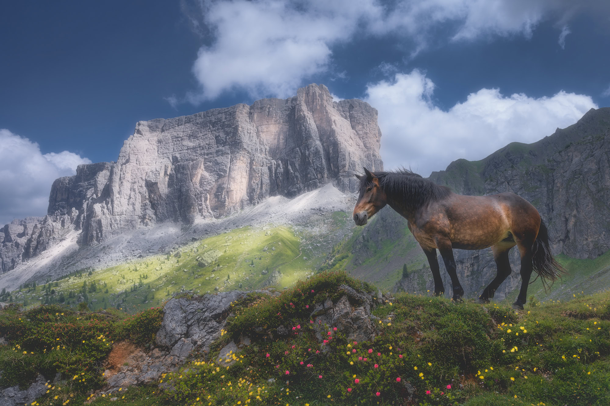 Fotografo outdoor Piemonte - Escursionista sulle Alpi