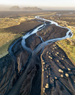 Fiumi glaciali ripresi dal drone all'interno dell' Islanda, Fotografia di Paesaggio